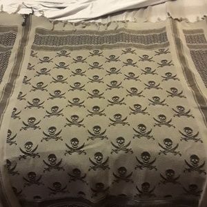 Skull and cross bone scarf